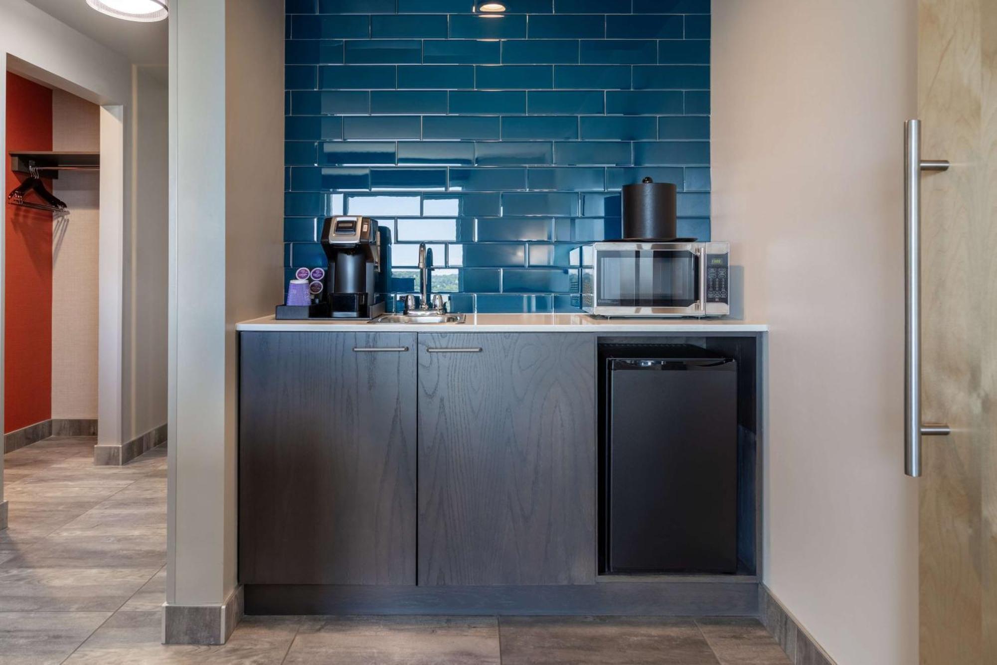 Hilton Garden Inn Fredericton Zewnętrze zdjęcie
